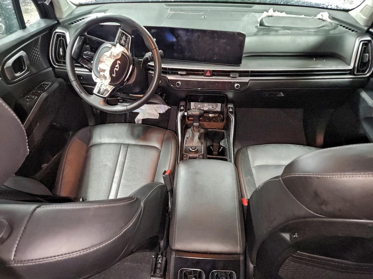 2024 KIA SORENTO S photo 8