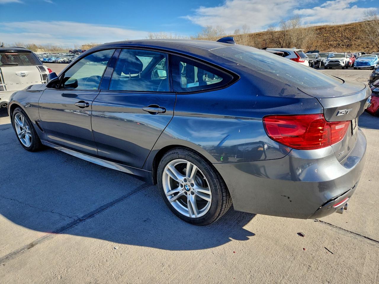 2016 BMW 328 XIGT SULEV photo 2