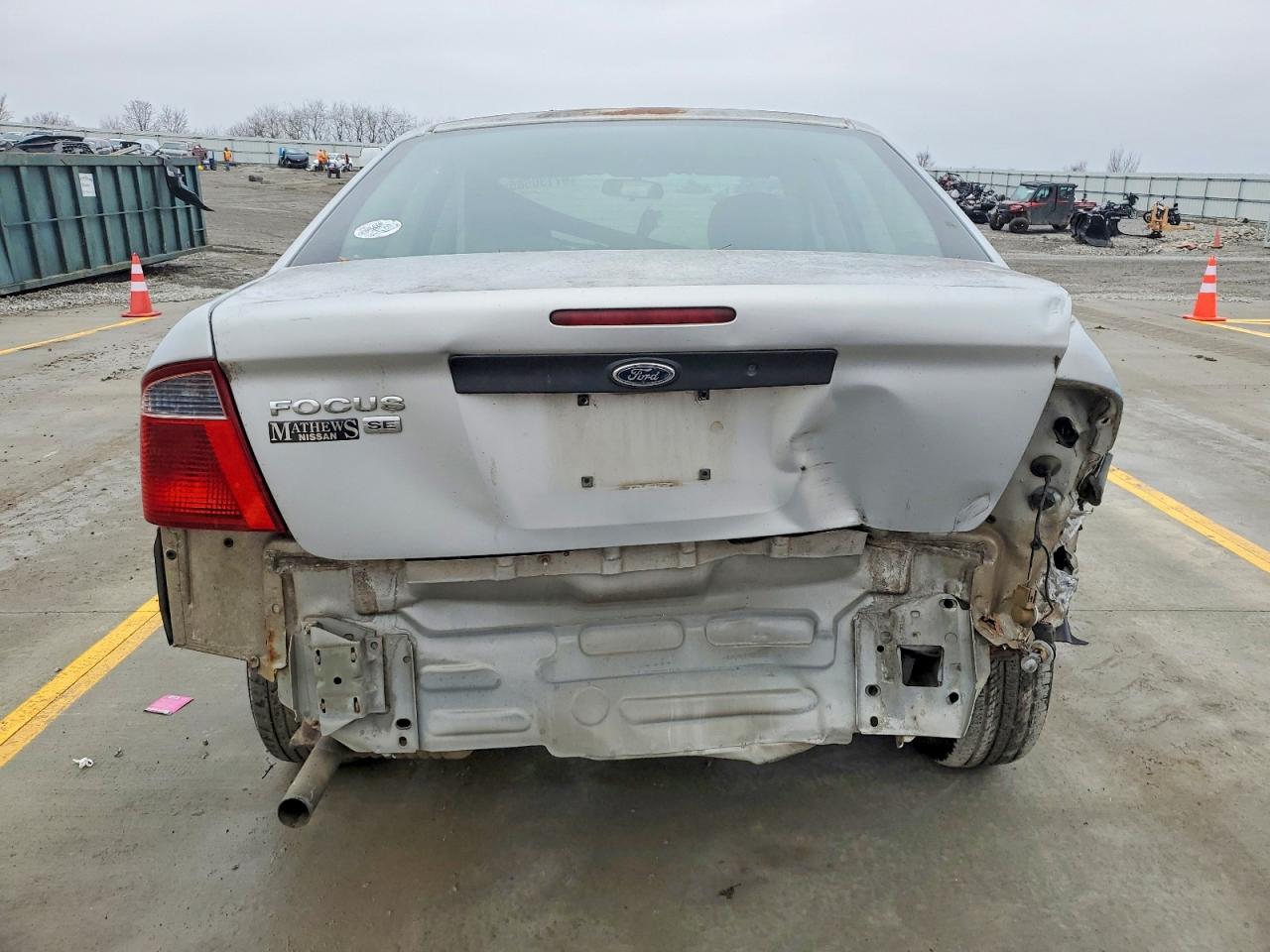 2007 FORD FOCUS ZX4 photo 6