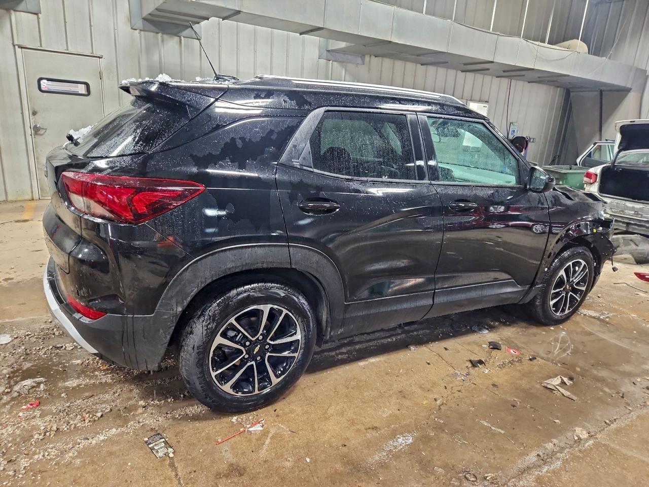 2025 CHEVROLET TRAILBLAZER LT photo 3