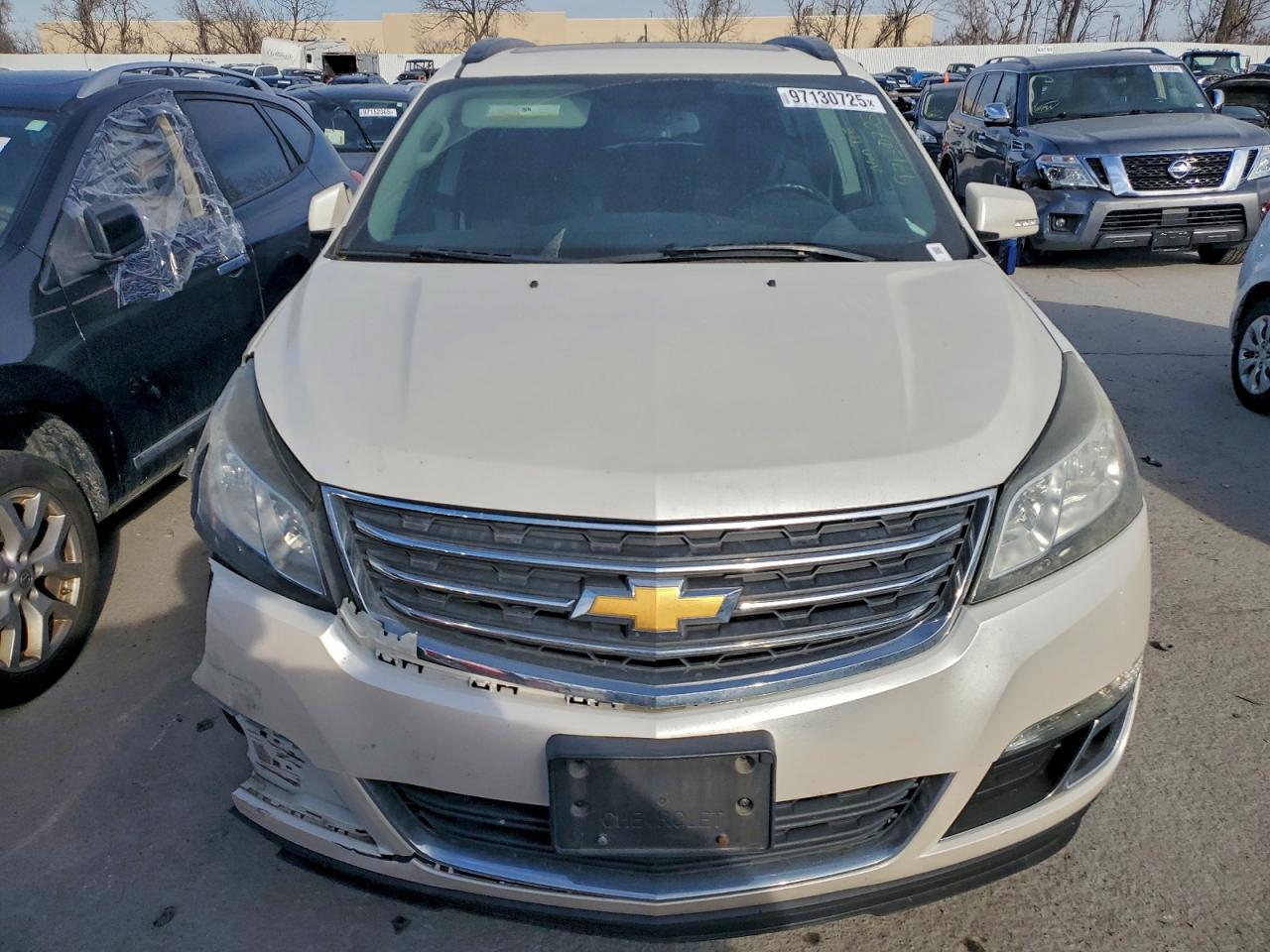 2014 CHEVROLET TRAVERSE LT photo 5