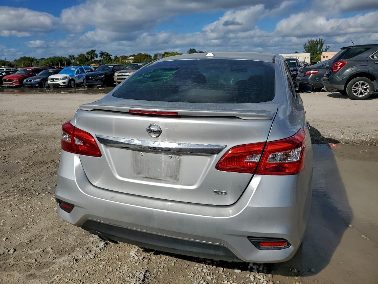 2019 NISSAN SENTRA S photo 6