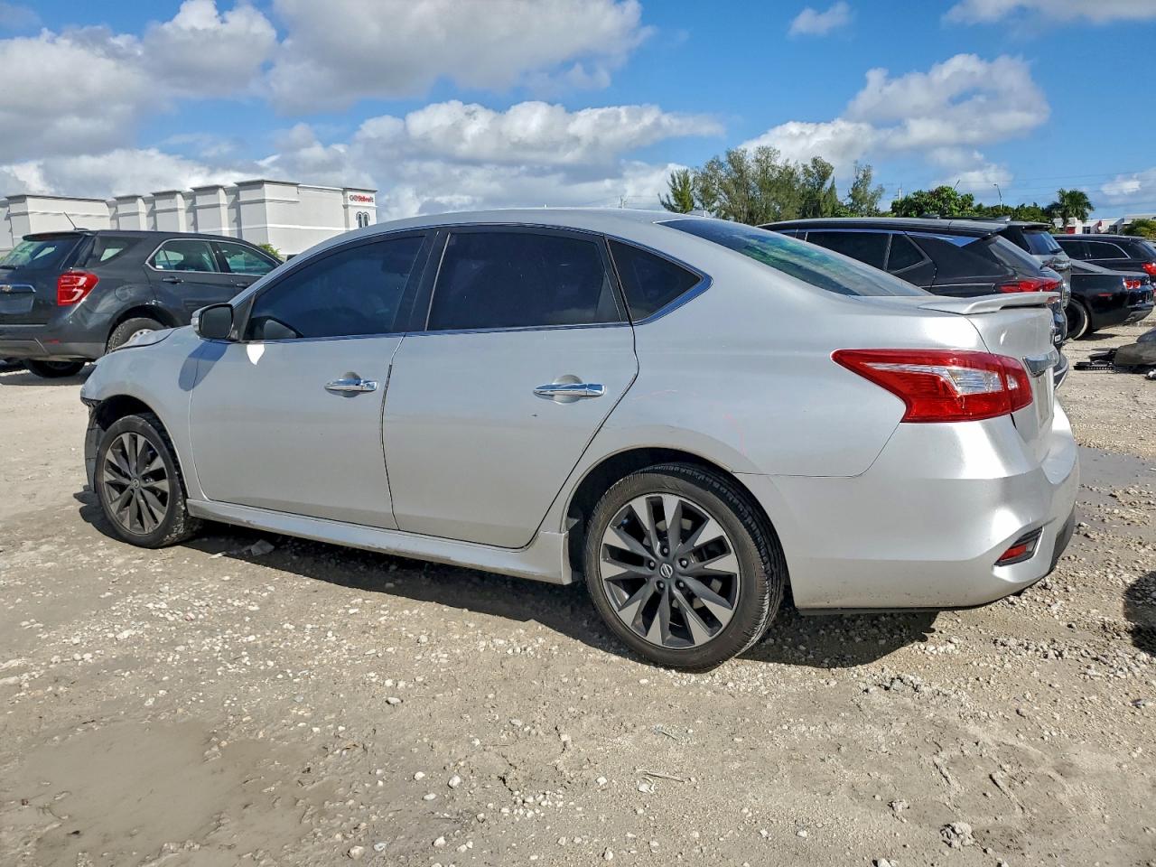 2019 NISSAN SENTRA S photo 2