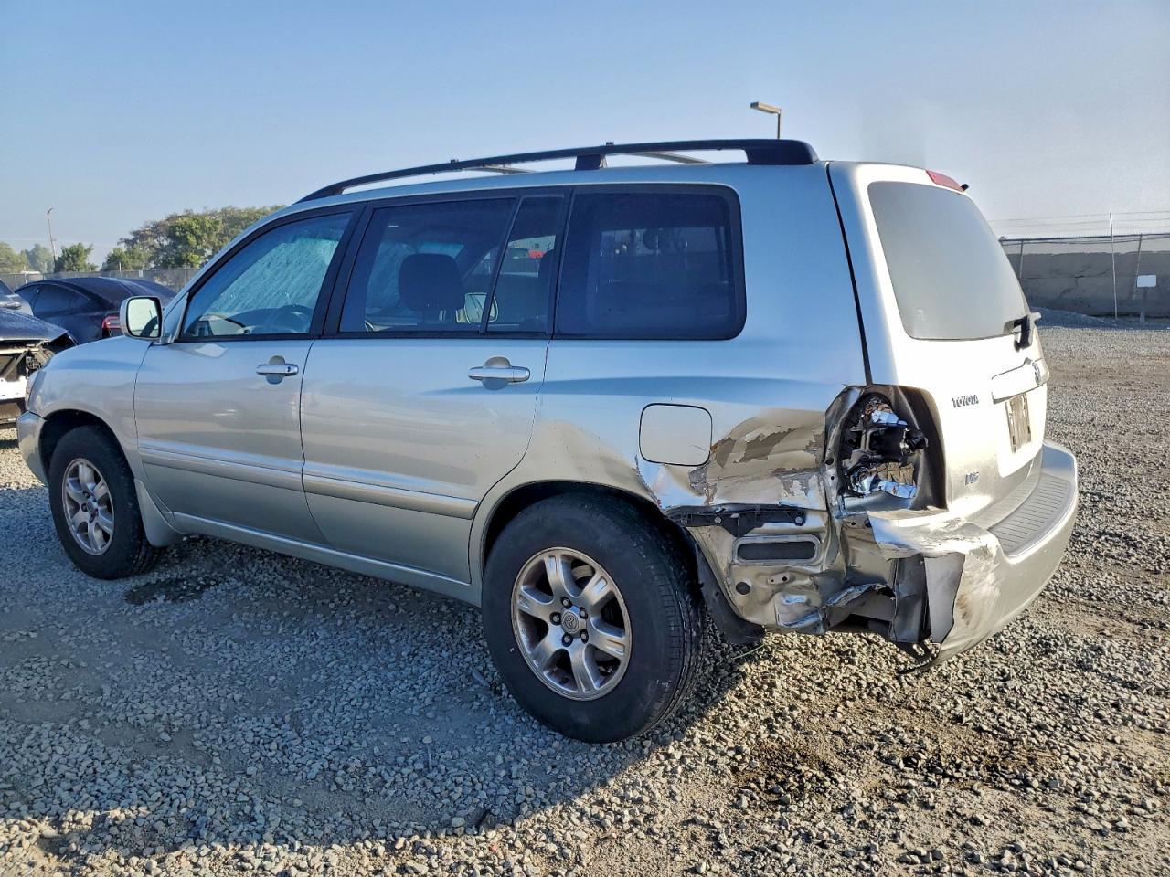2005 TOYOTA HIGHLANDER LIMITED photo 2