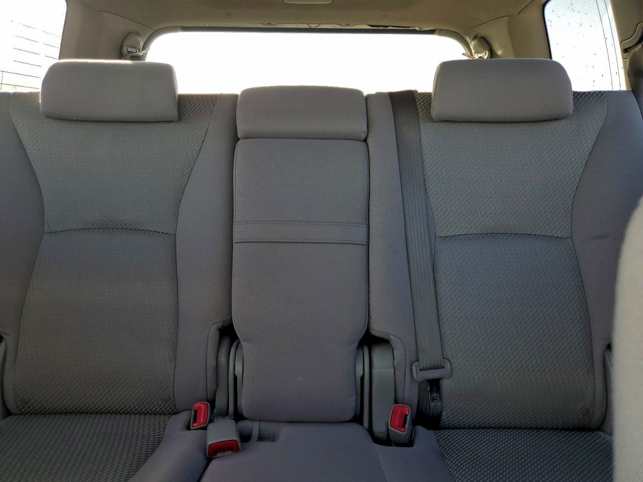 2005 TOYOTA HIGHLANDER LIMITED photo 10