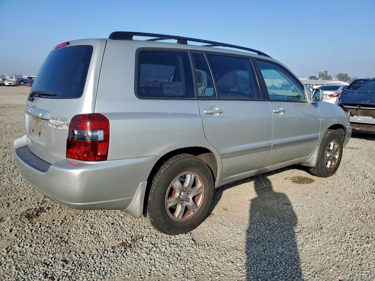 2005 TOYOTA HIGHLANDER LIMITED photo 3