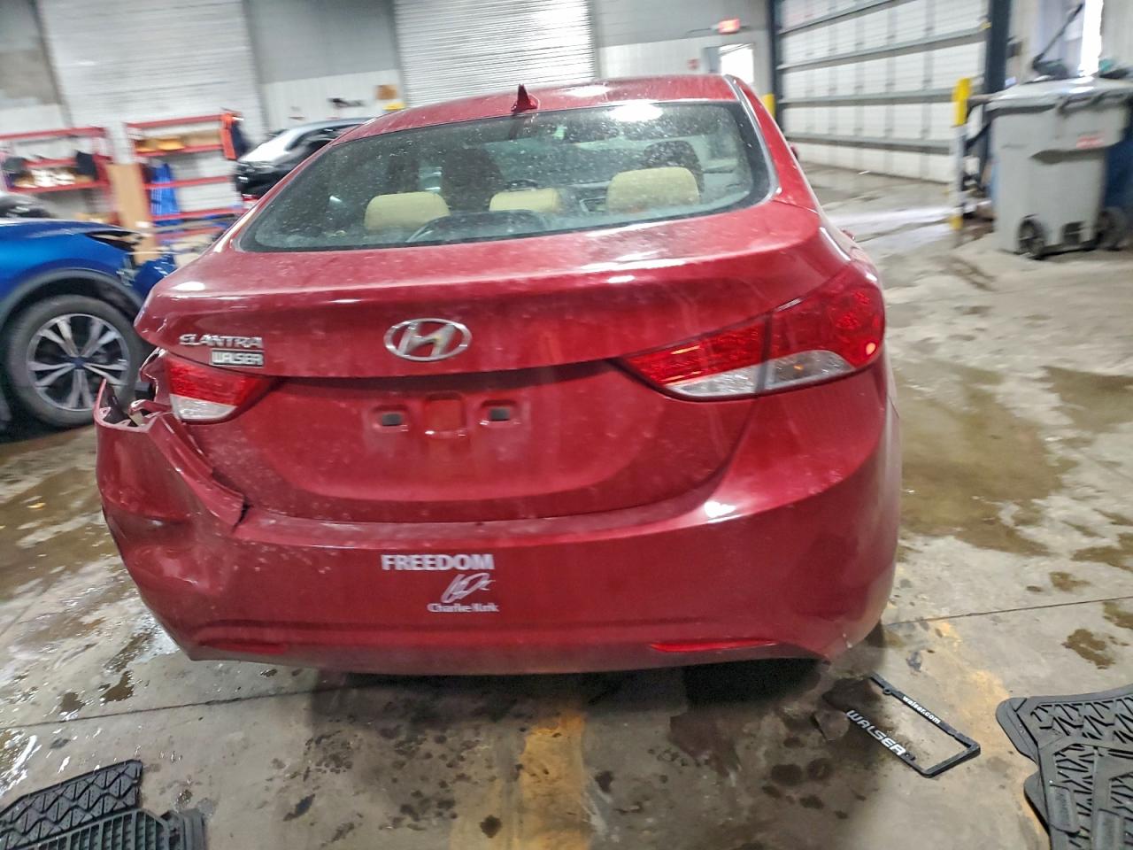 2012 HYUNDAI ELANTRA GLS photo 11