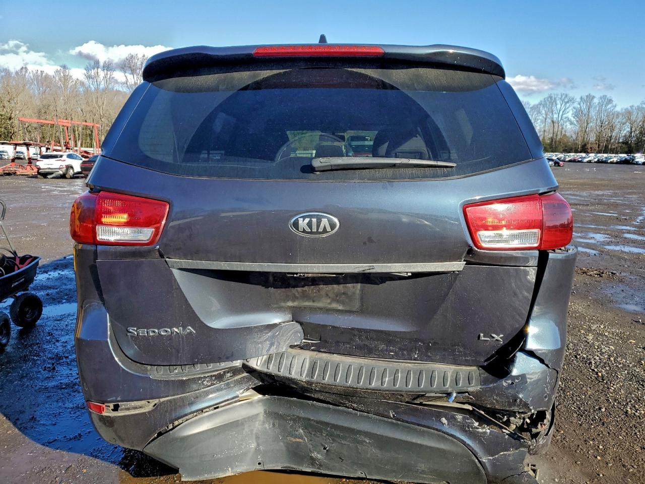 2016 KIA SEDONA LX photo 6