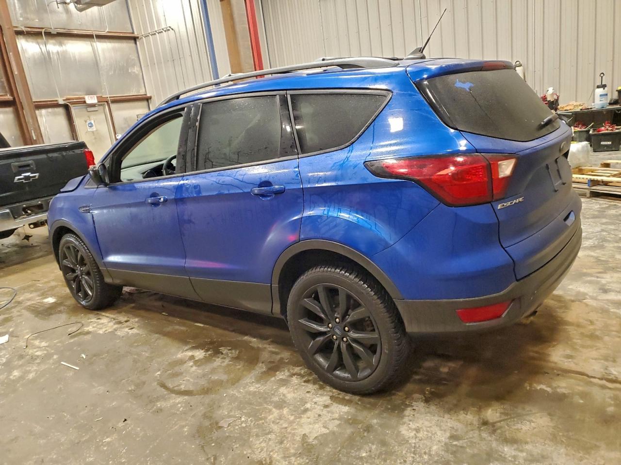 2019 FORD ESCAPE SE photo 2