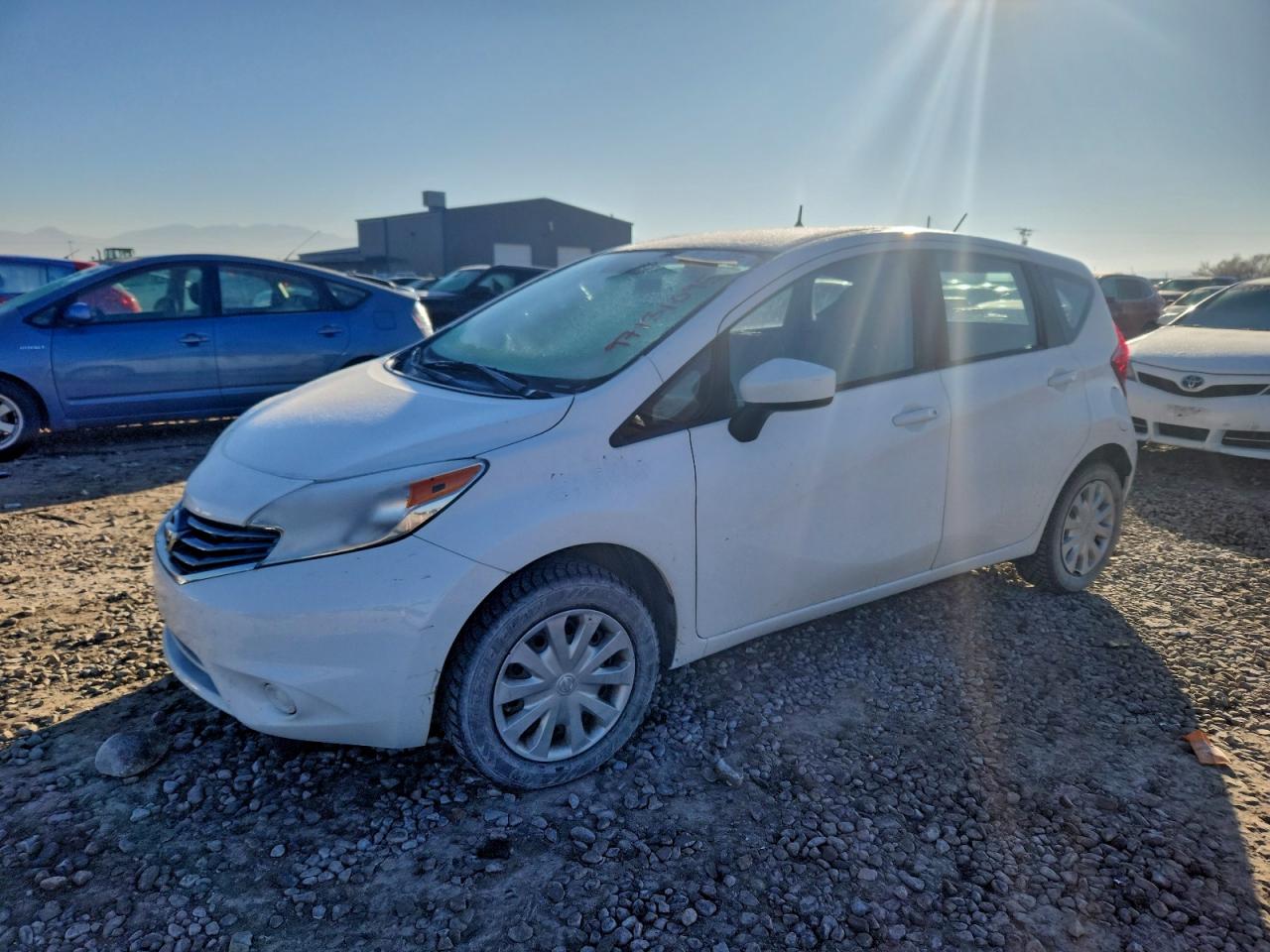 2016 NISSAN VERSA NOTE
