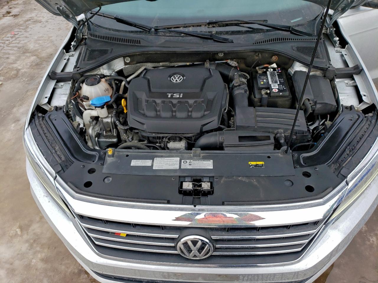 2020 VOLKSWAGEN PASSAT S photo 11