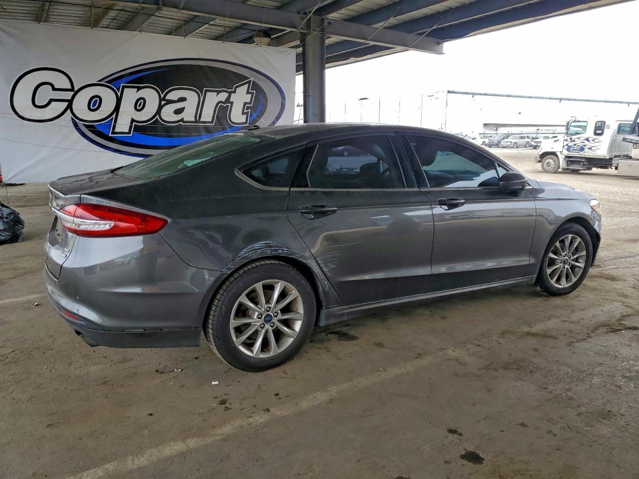 2017 FORD FUSION SE photo 3