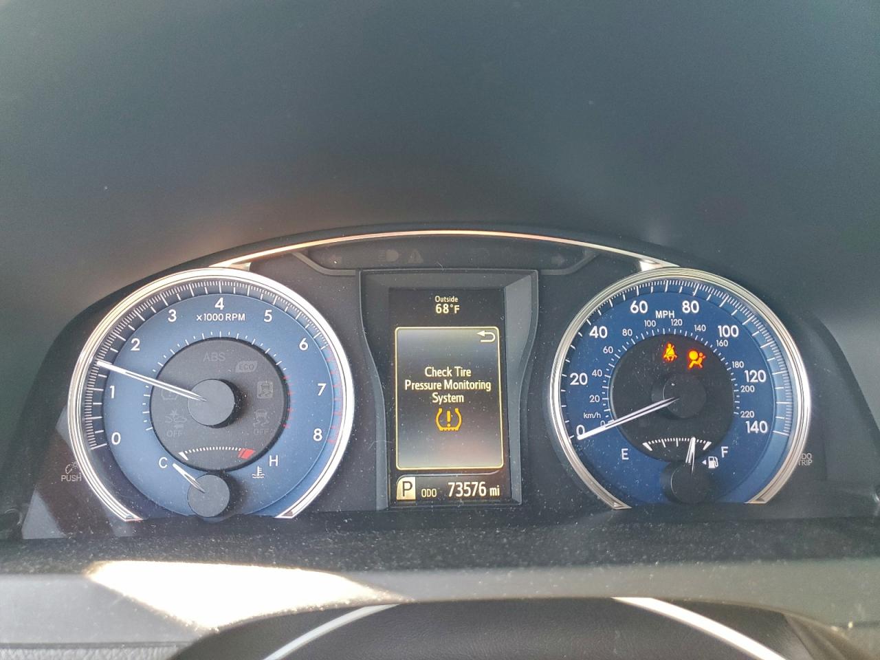 2016 TOYOTA CAMRY LE photo 17