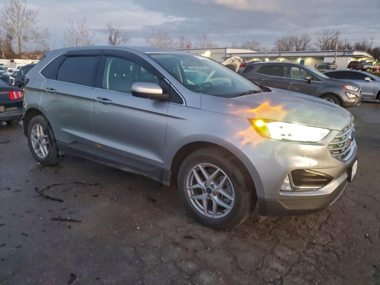 2021 FORD EDGE SEL photo 4