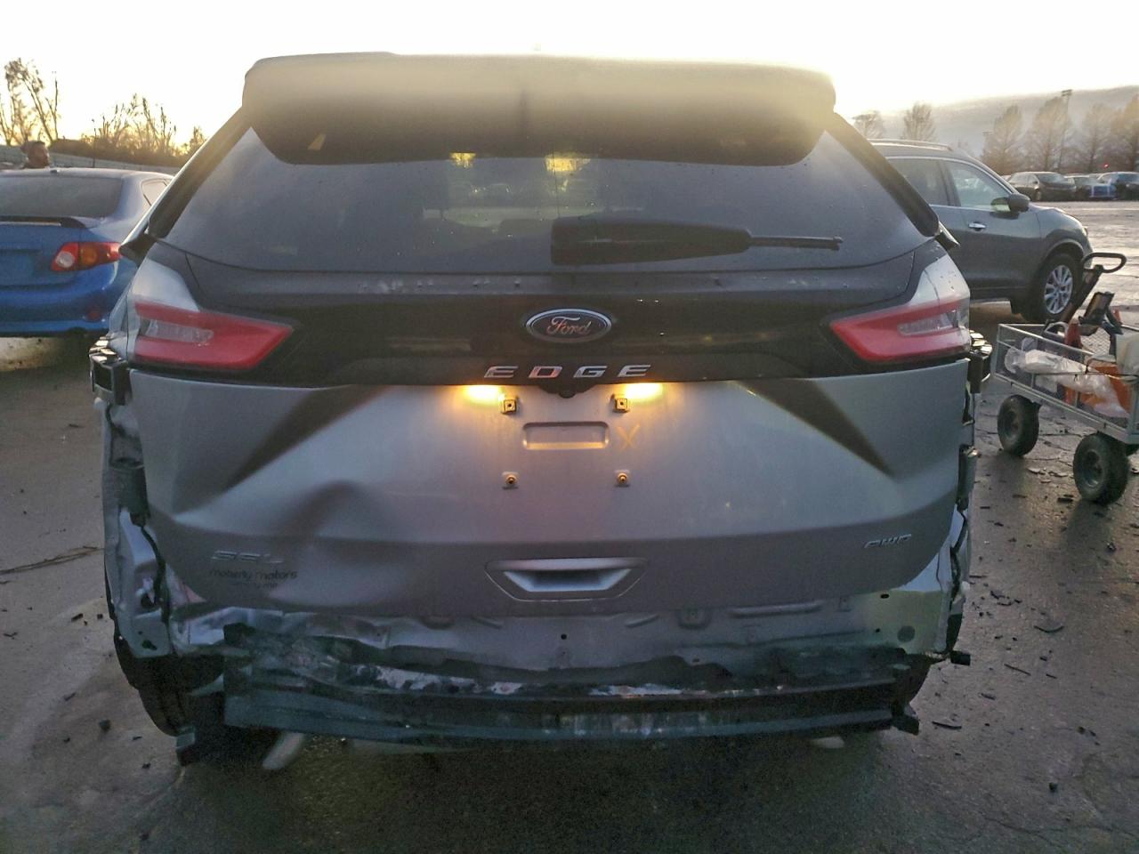 2021 FORD EDGE SEL photo 6