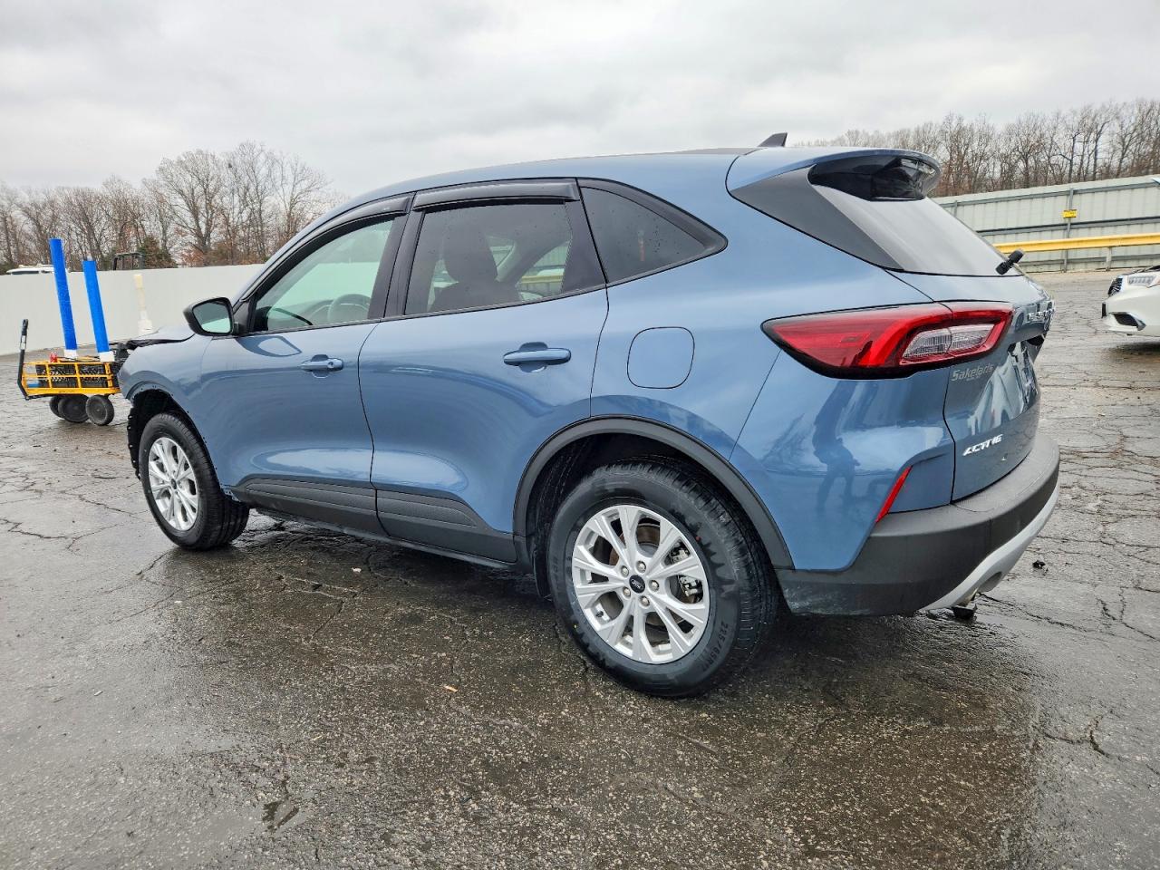 2025 FORD ESCAPE ACTIVE photo 2