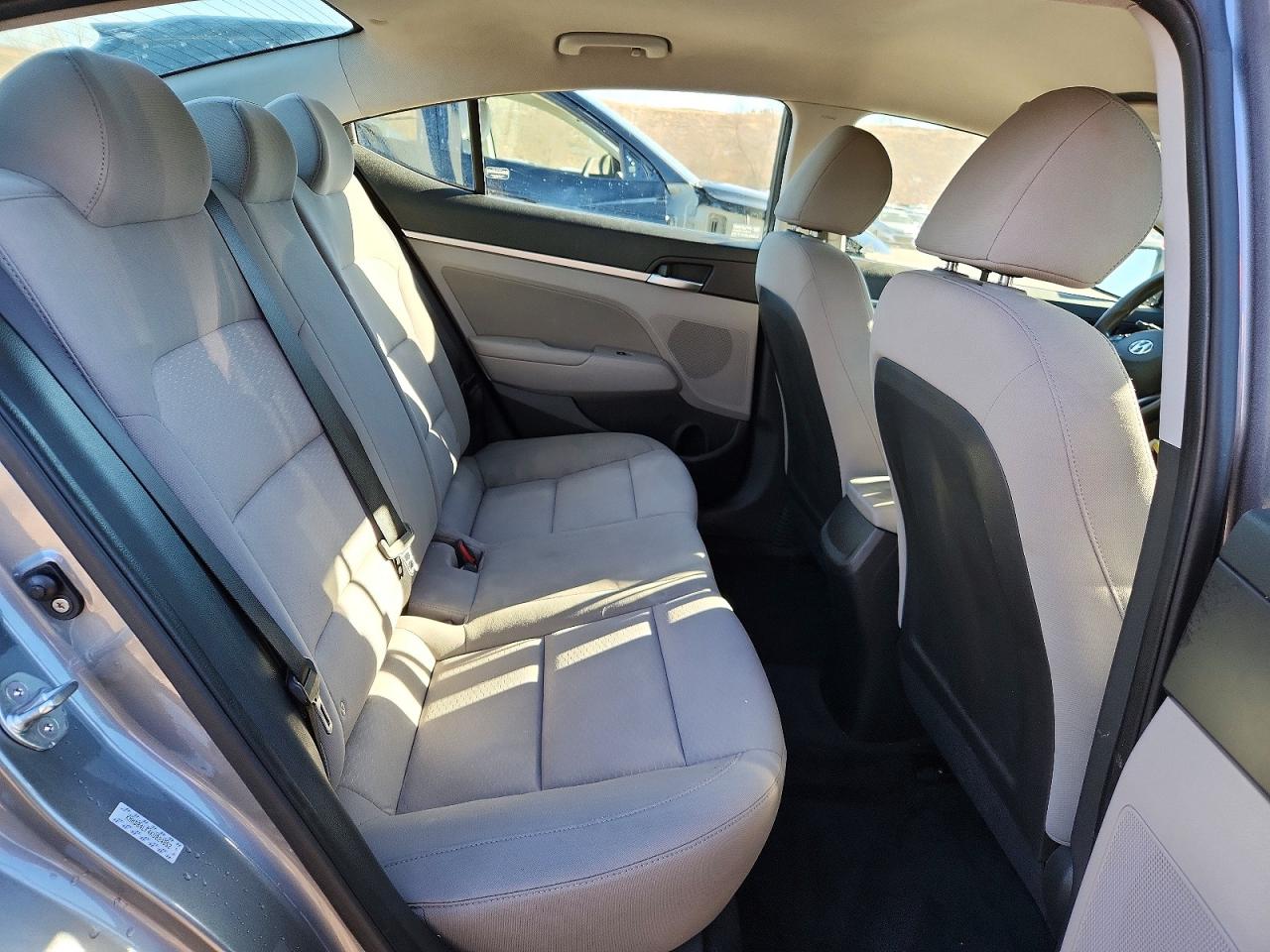 2019 HYUNDAI ELANTRA SEL photo 10