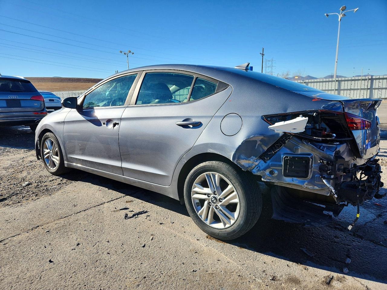 2019 HYUNDAI ELANTRA SEL photo 2