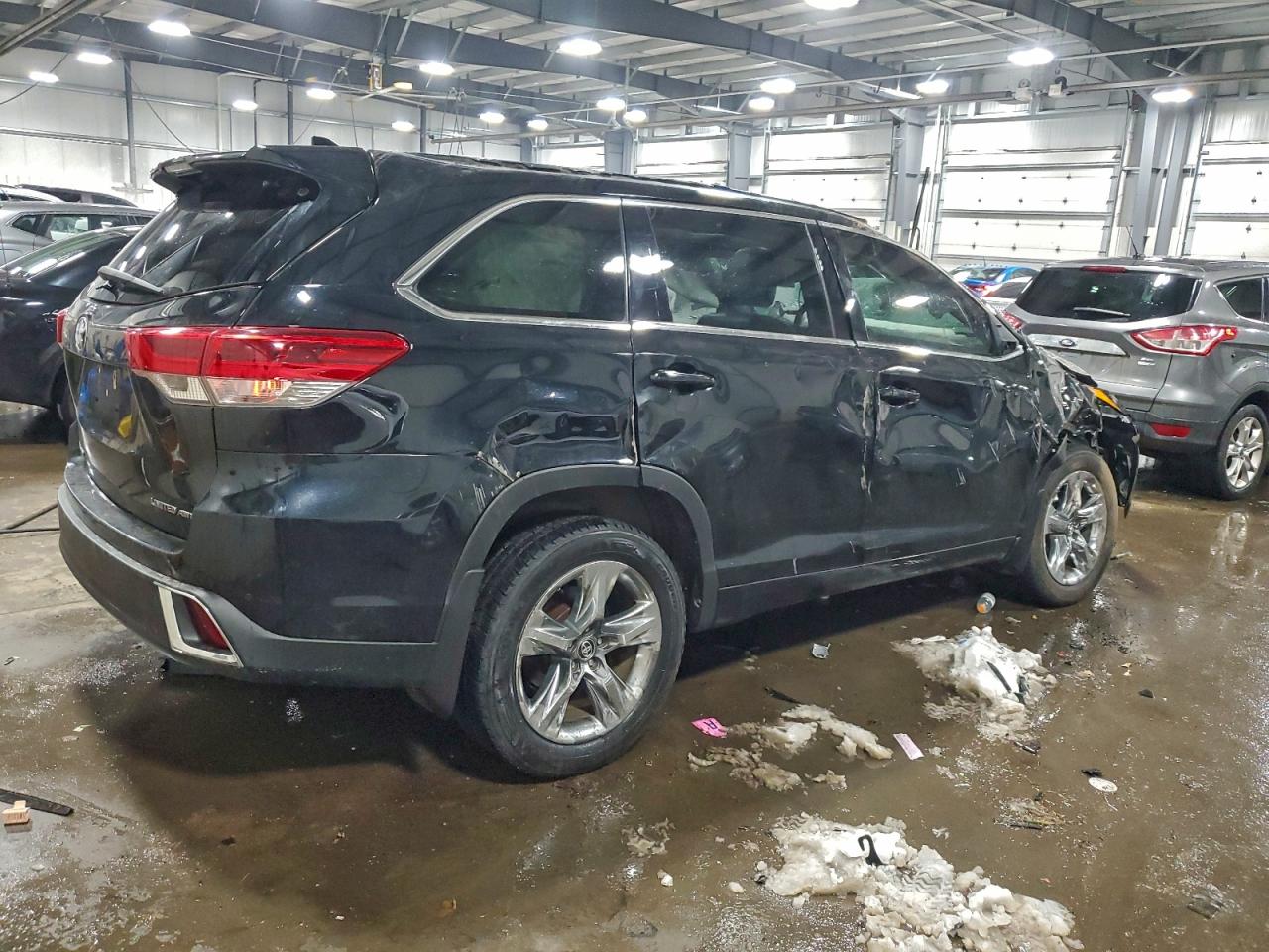 2019 TOYOTA HIGHLANDER LIMITED photo 5