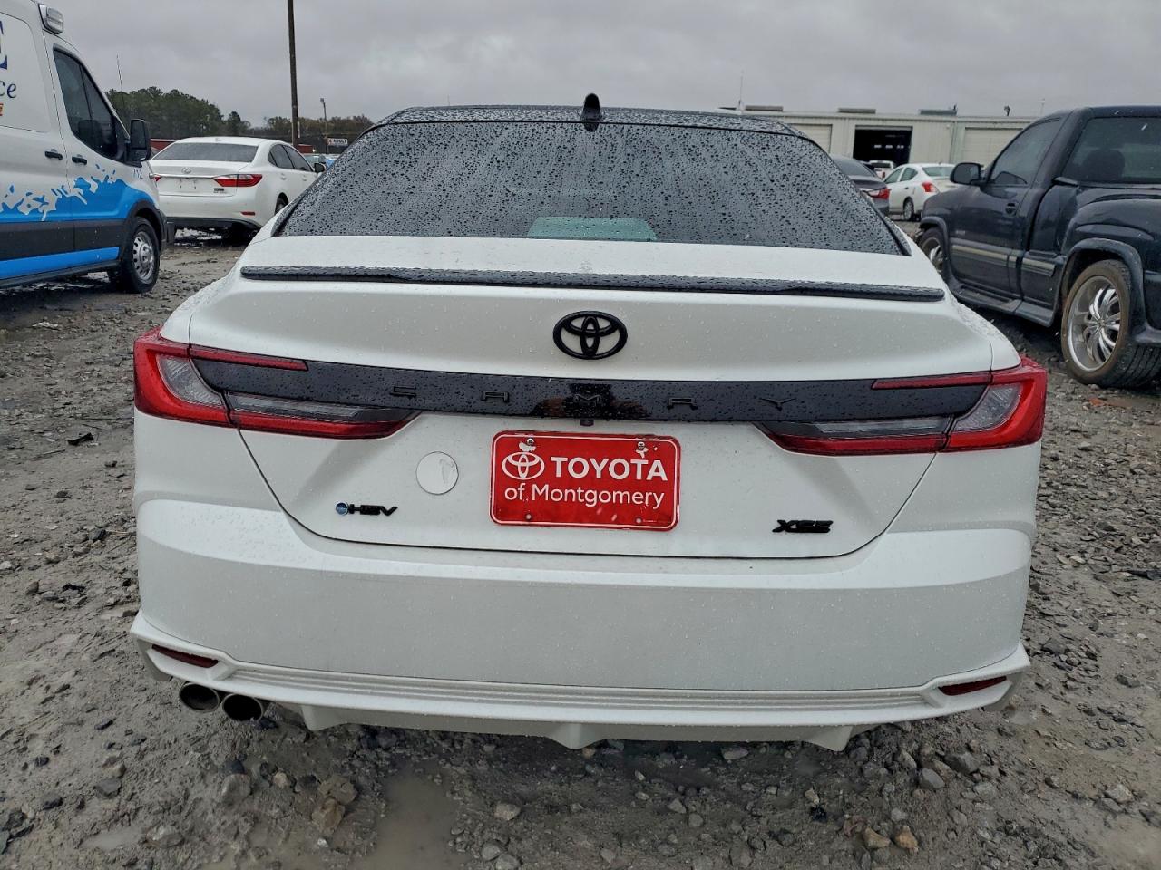 2025 TOYOTA CAMRY XSE photo 6
