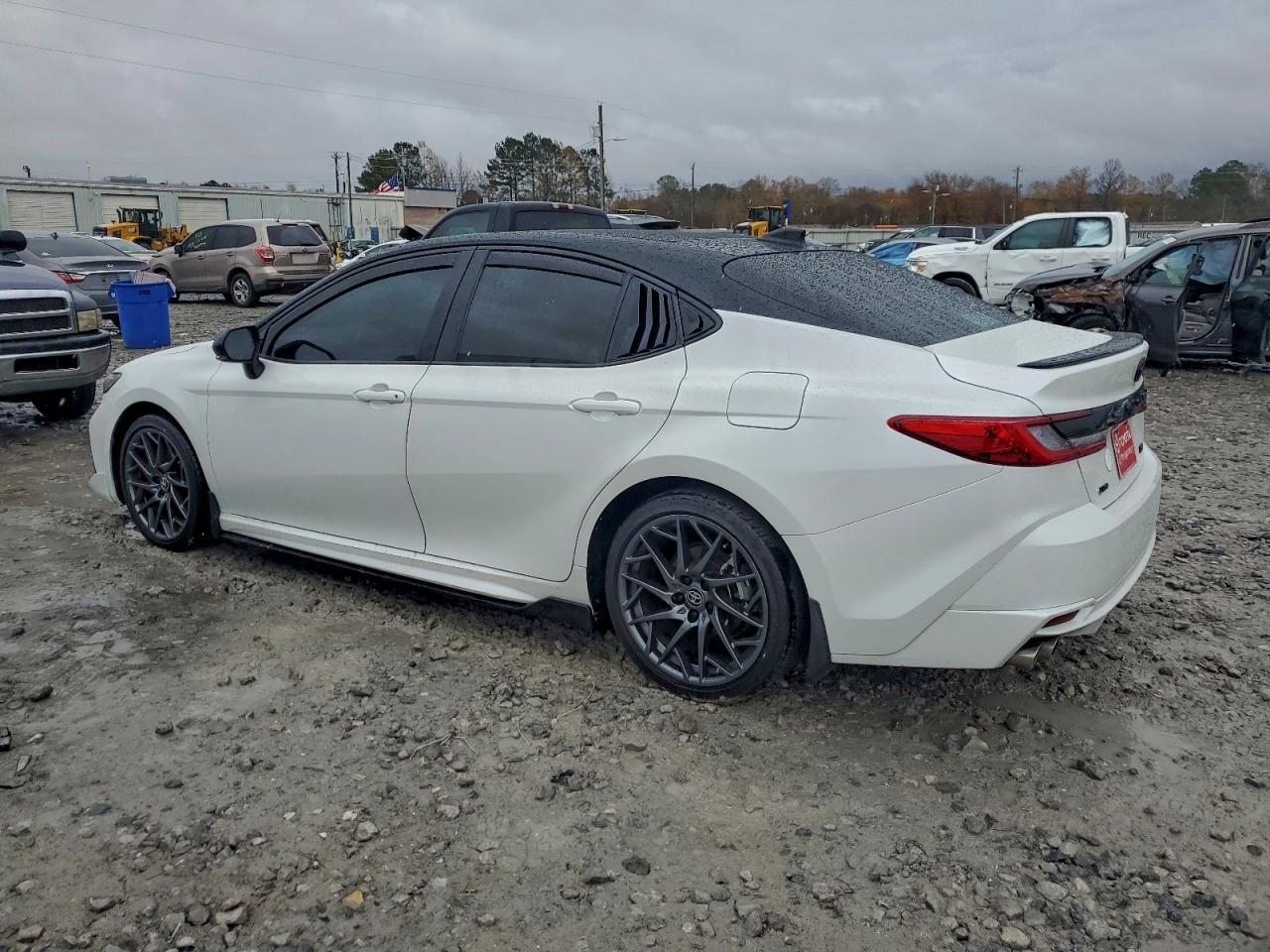 2025 TOYOTA CAMRY XSE photo 2