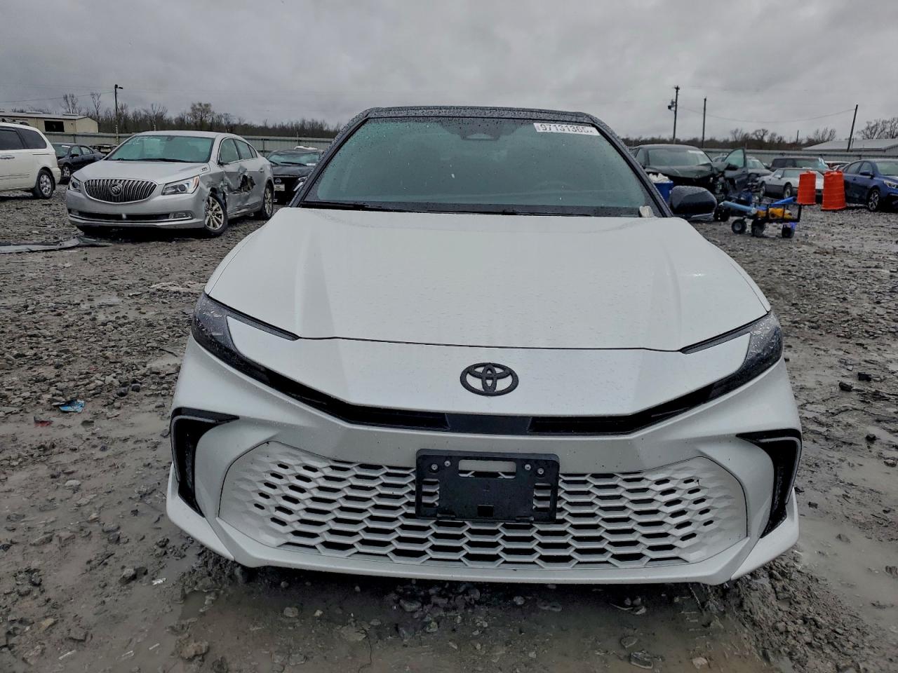 2025 TOYOTA CAMRY XSE photo 5