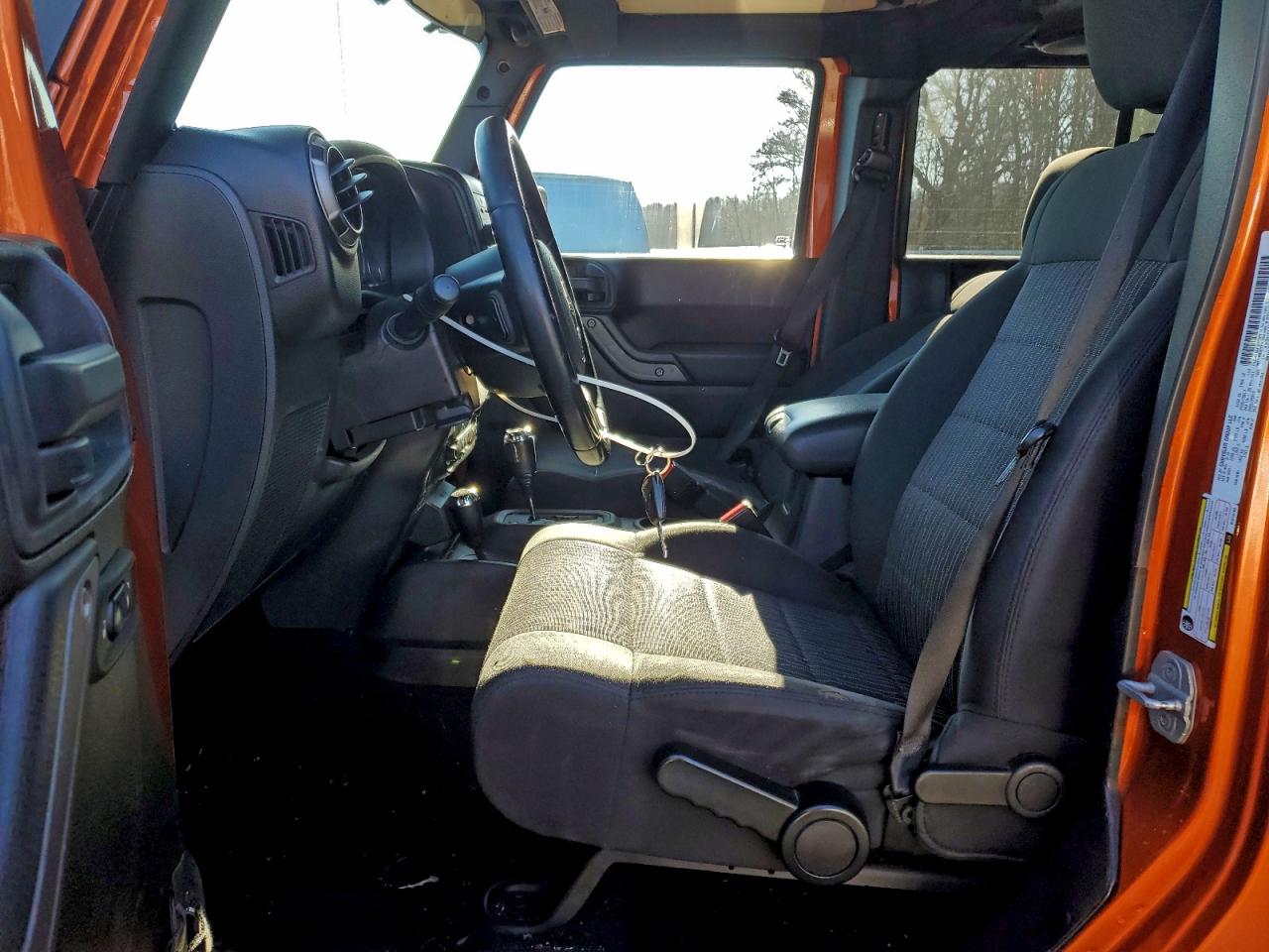 2011 JEEP WRANGLER UNLIMITED SPORT photo 19