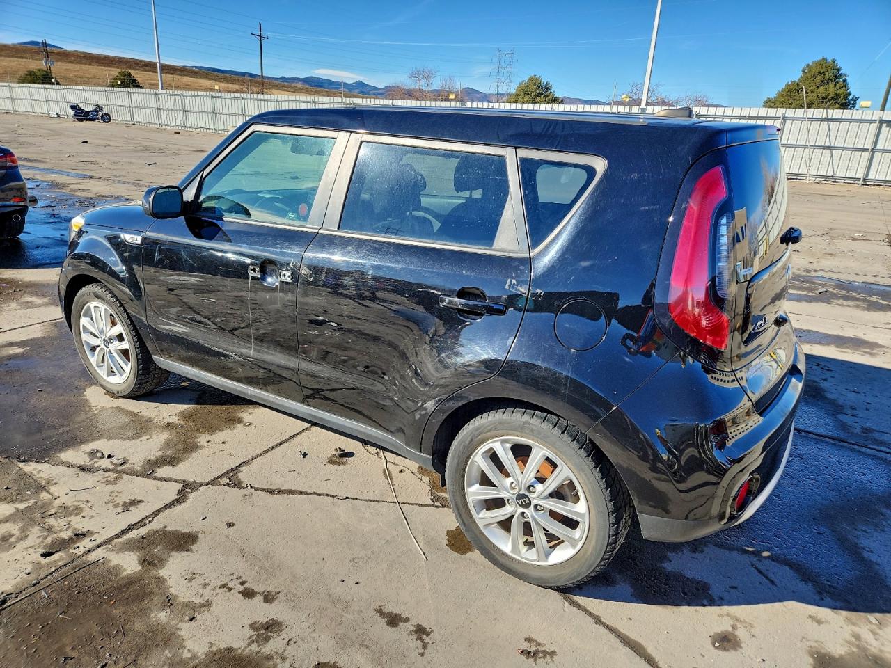 2017 KIA SOUL + photo 4