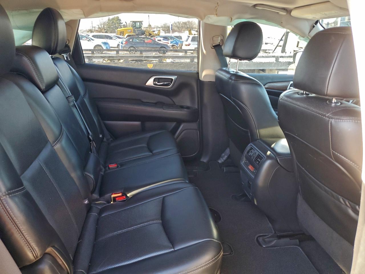 2017 NISSAN PATHFINDER S photo 11
