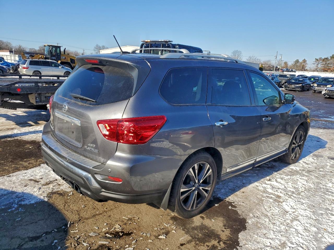 2017 NISSAN PATHFINDER S photo 3