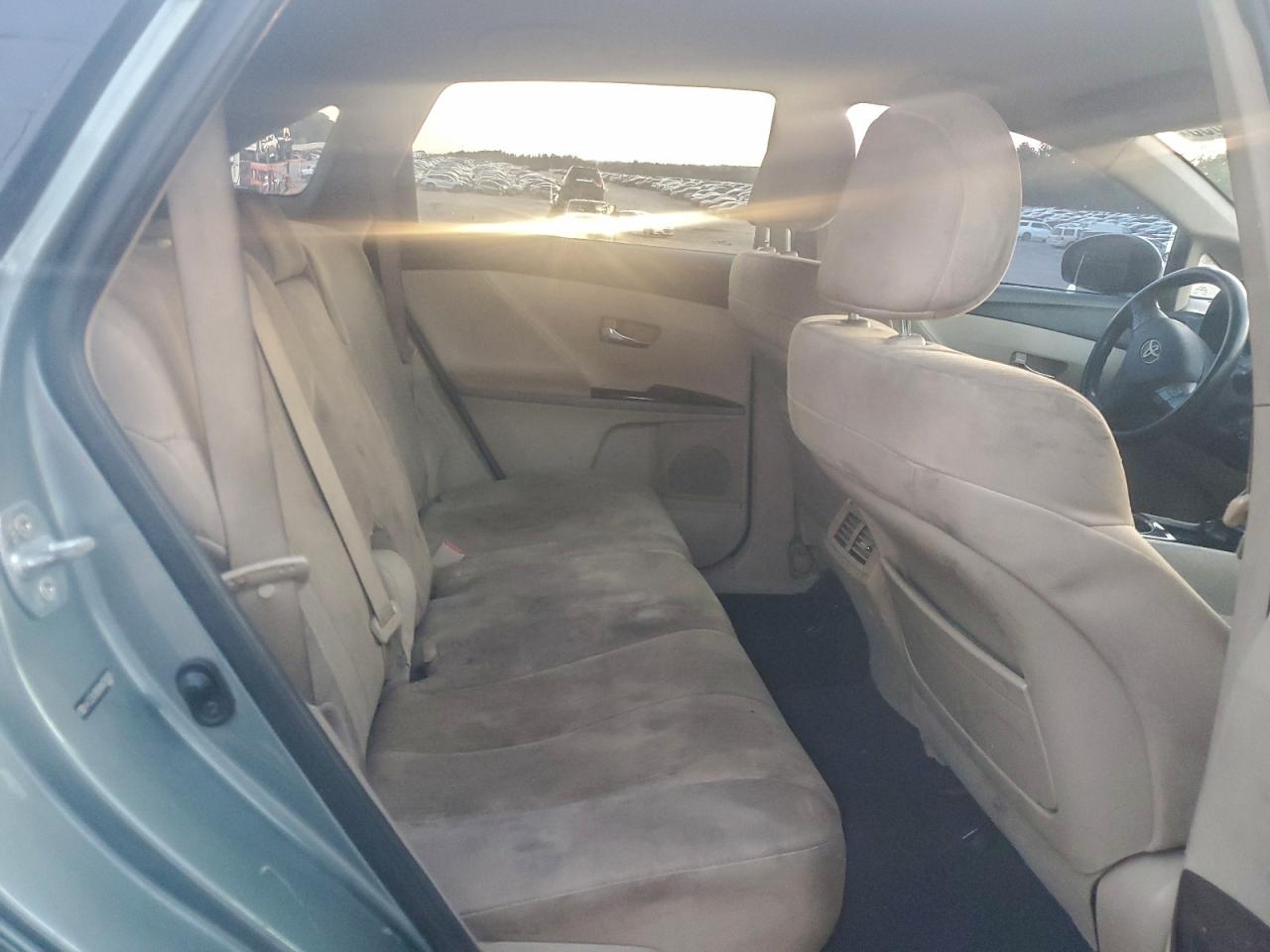 2010 TOYOTA VENZA photo 11