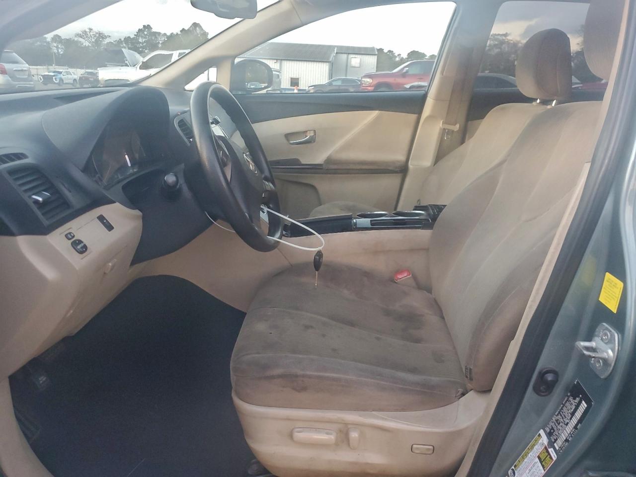 2010 TOYOTA VENZA photo 7