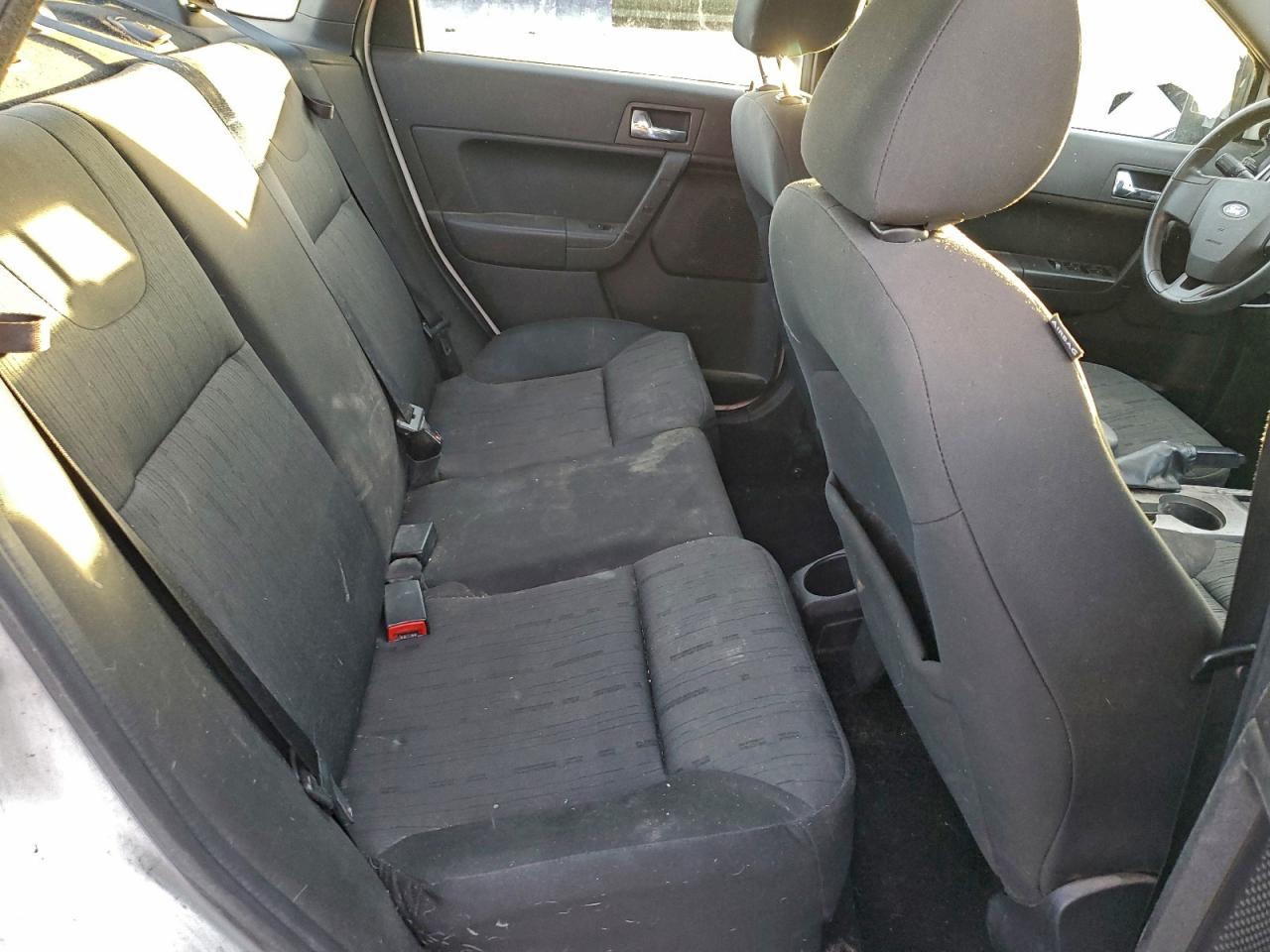 2008 FORD FOCUS SE photo 19