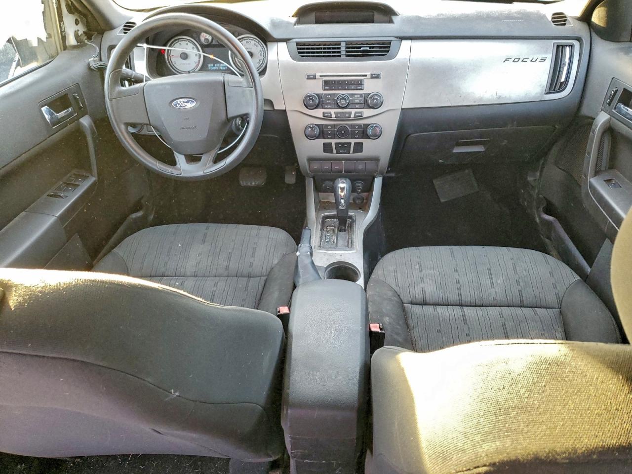 2008 FORD FOCUS SE photo 15