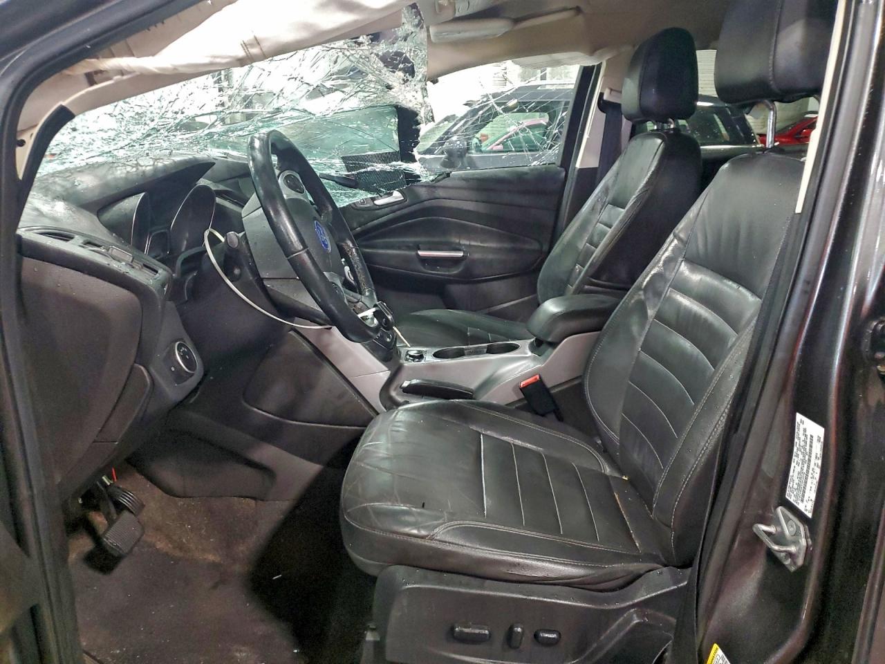 2015 FORD ESCAPE SE photo 13
