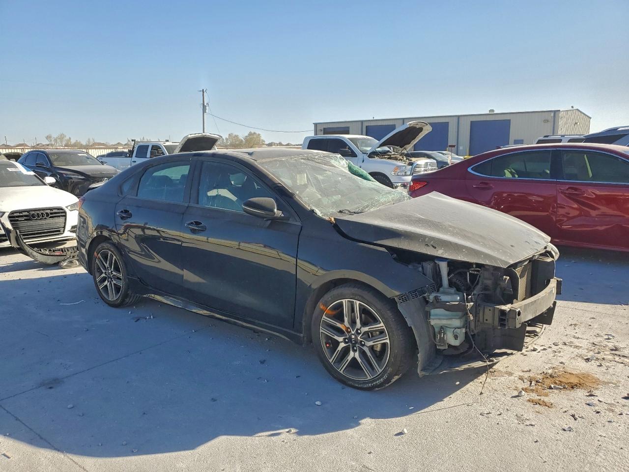 2021 KIA FORTE GT LINE photo 4