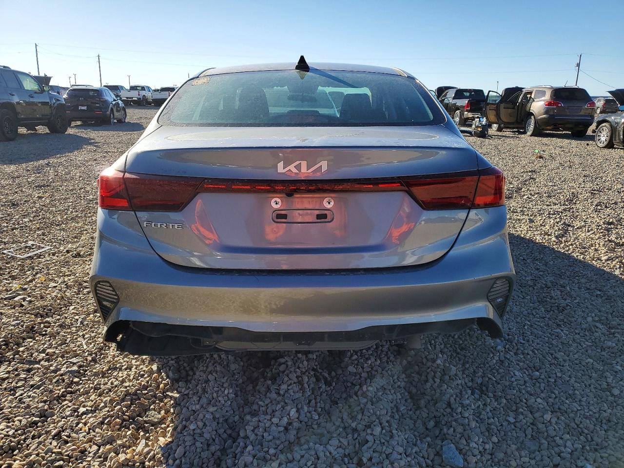 2024 KIA FORTE LX photo 16