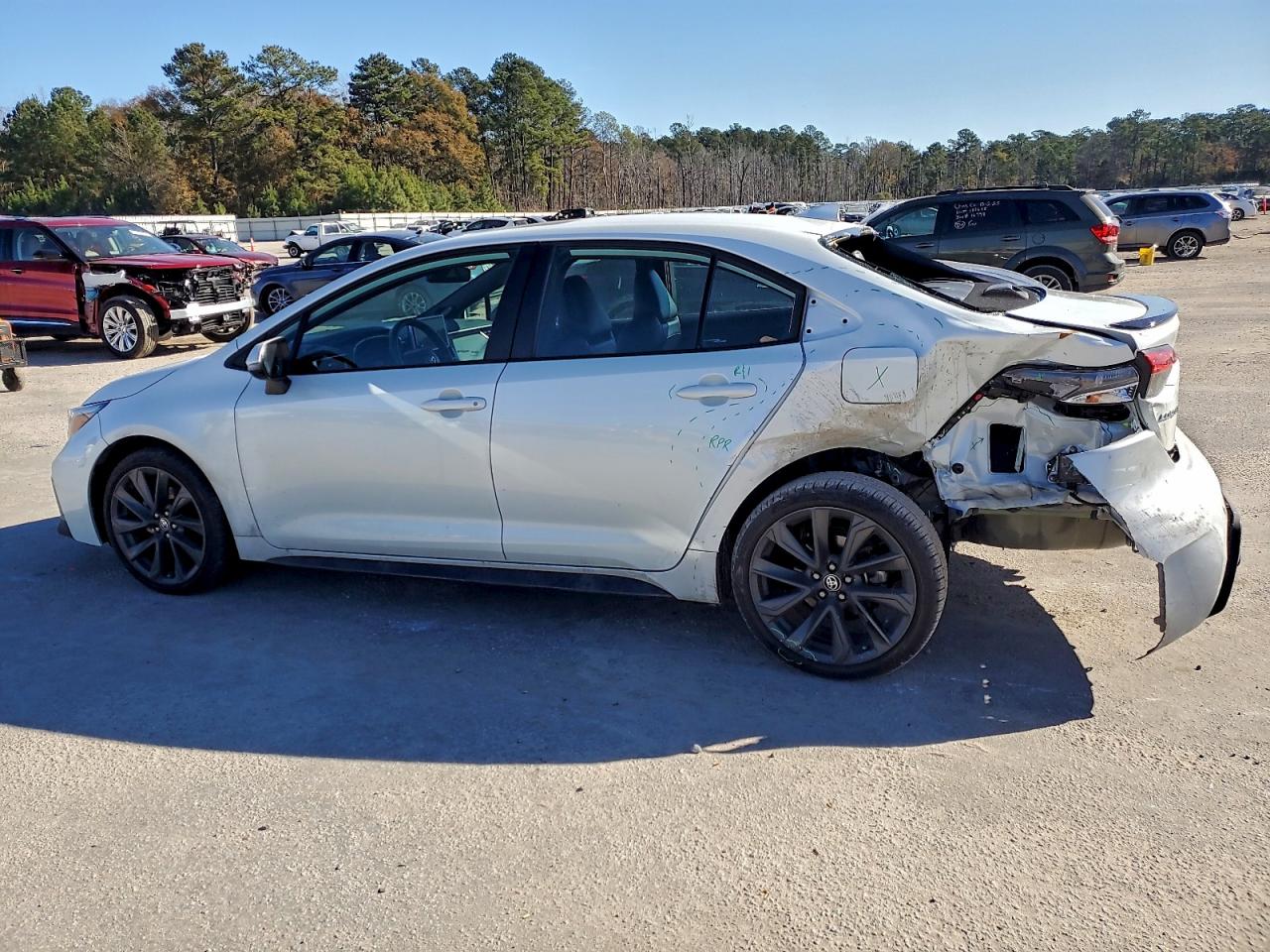 2024 TOYOTA COROLLA XSE photo 2