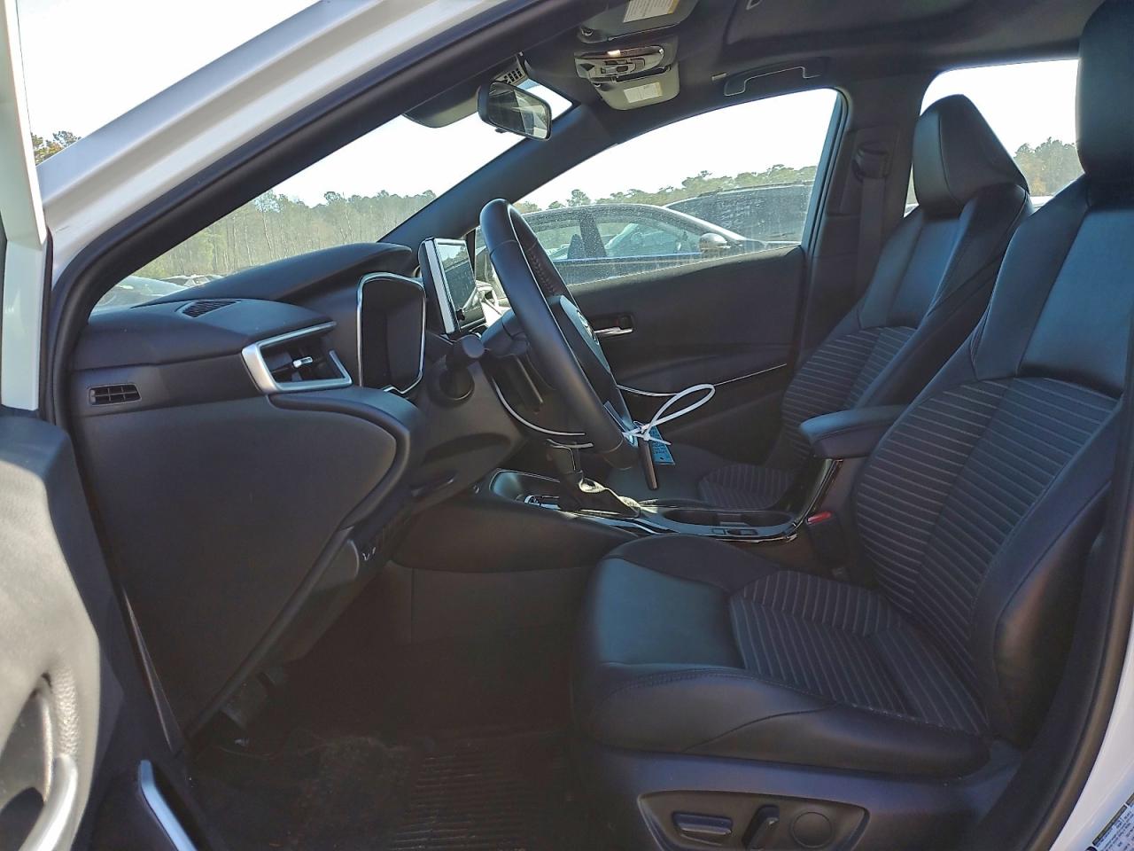 2024 TOYOTA COROLLA XSE photo 7