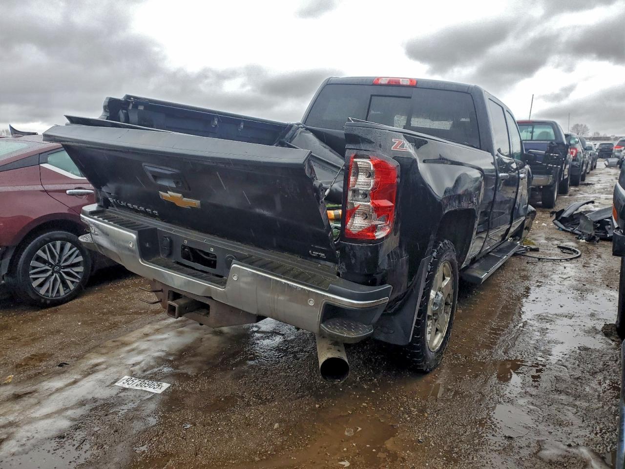 2015 CHEVROLET SILVERADO K2500 HEAVY DUTY LTZ photo 3