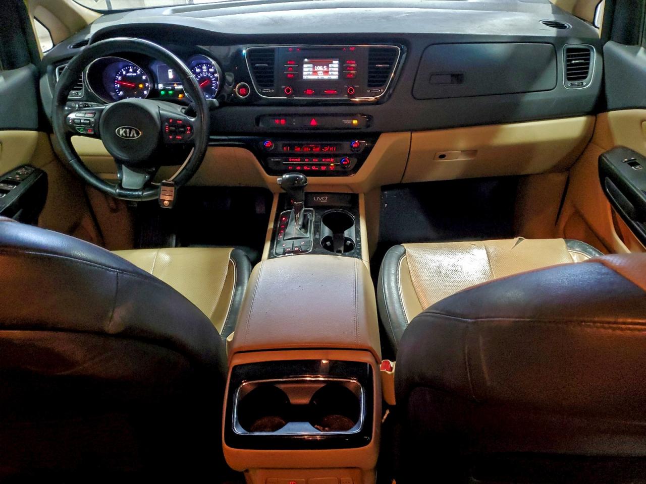 2016 KIA SEDONA EX photo 15