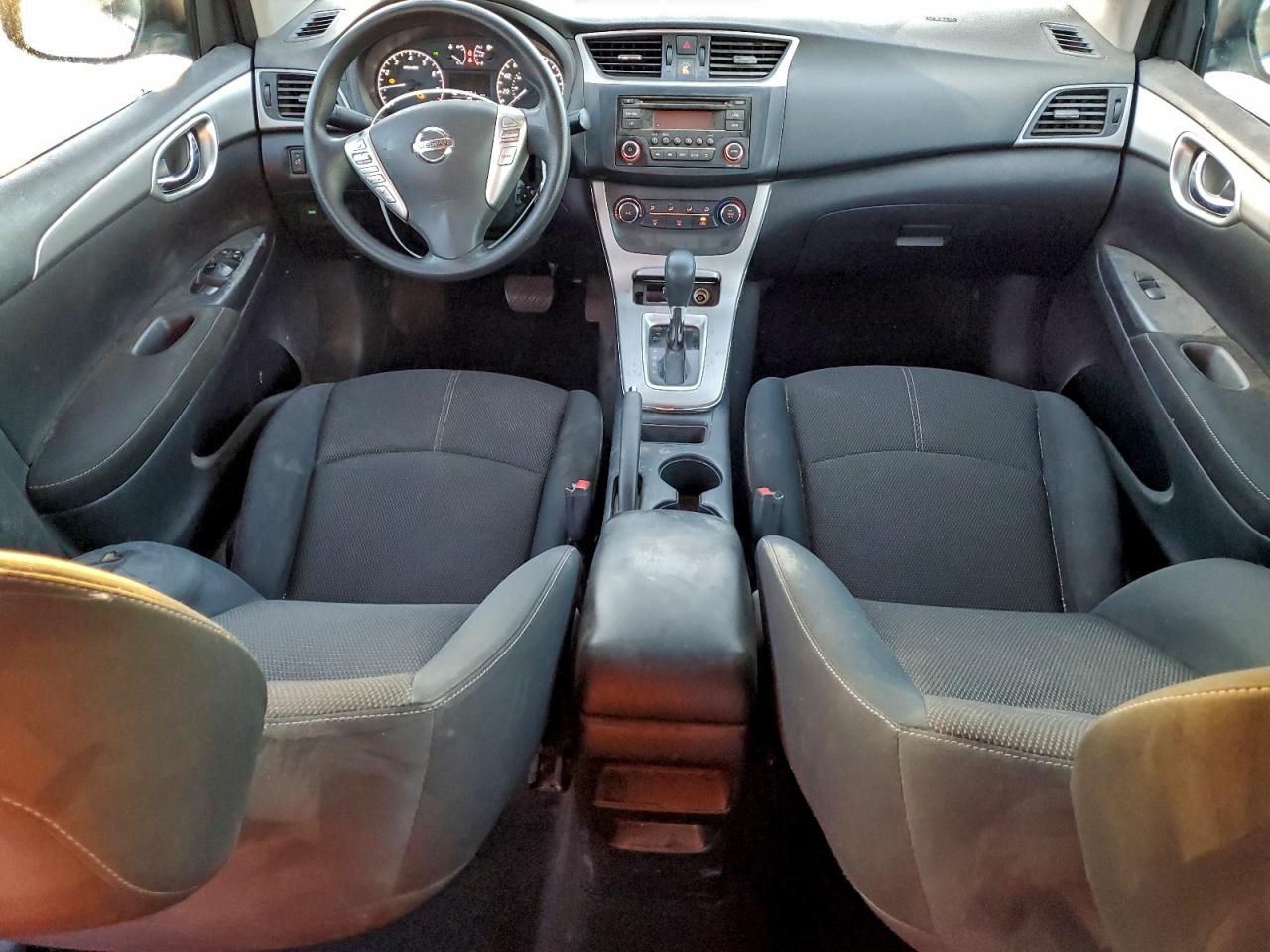 2015 NISSAN SENTRA S photo 8