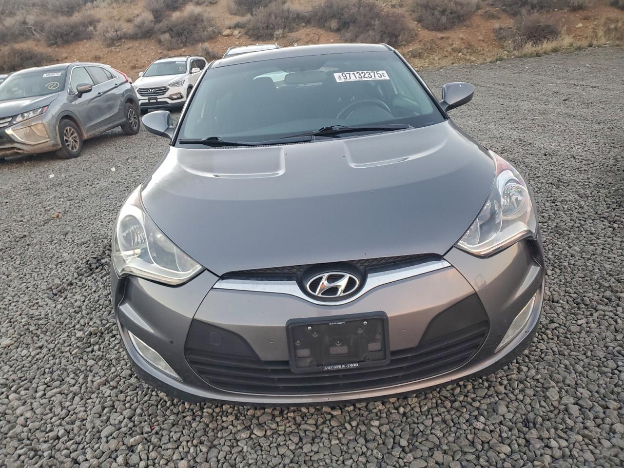 2017 HYUNDAI VELOSTER photo 5