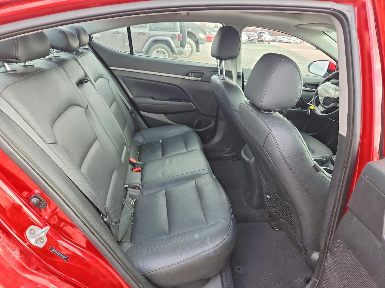 2017 HYUNDAI ELANTRA SE photo 10