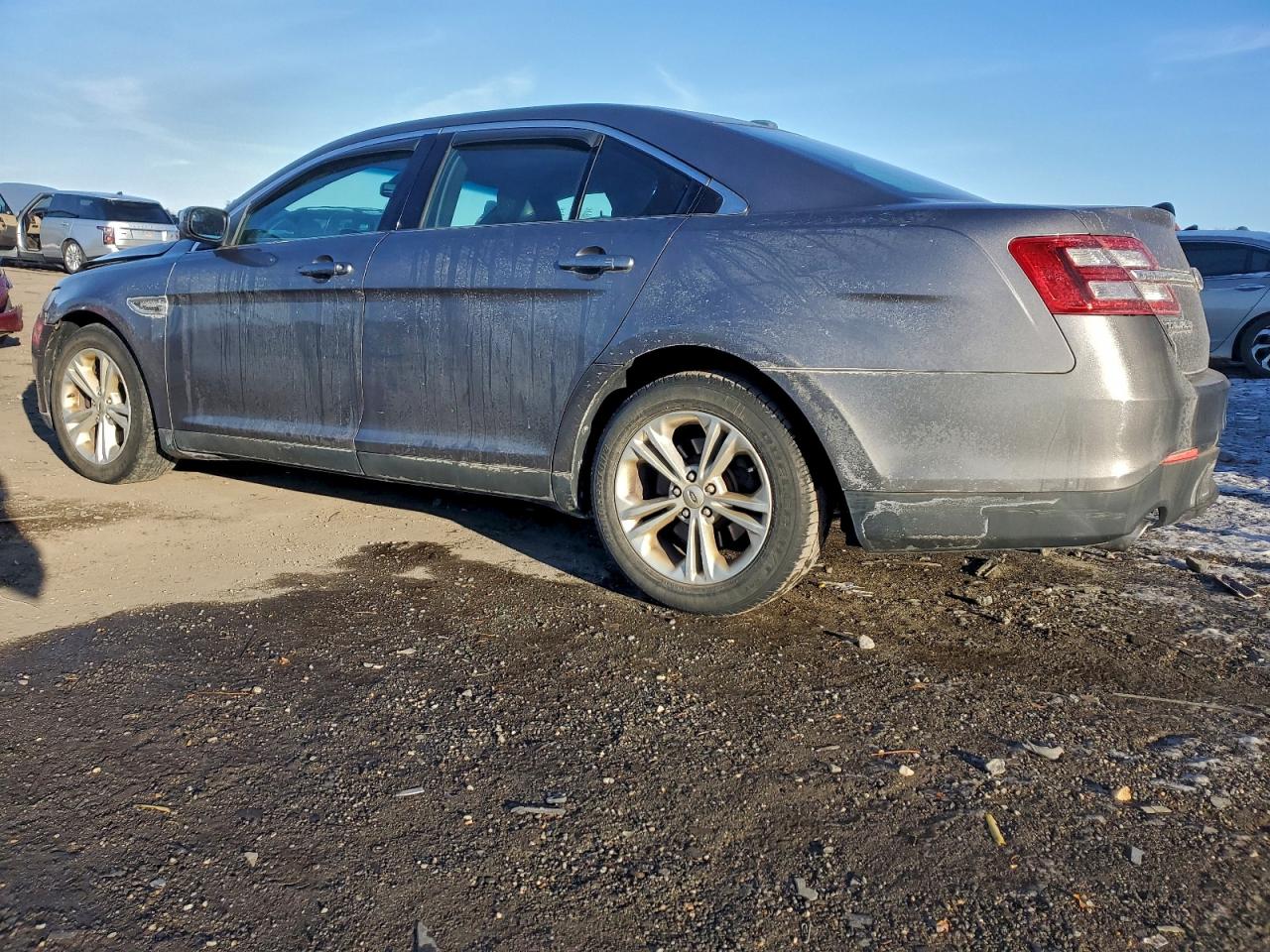 2014 FORD TAURUS SEL photo 2