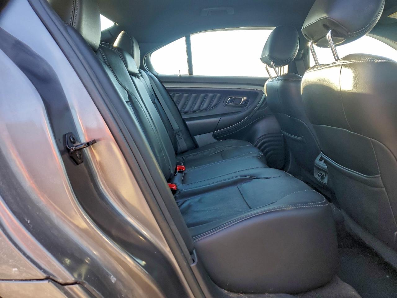 2014 FORD TAURUS SEL photo 10