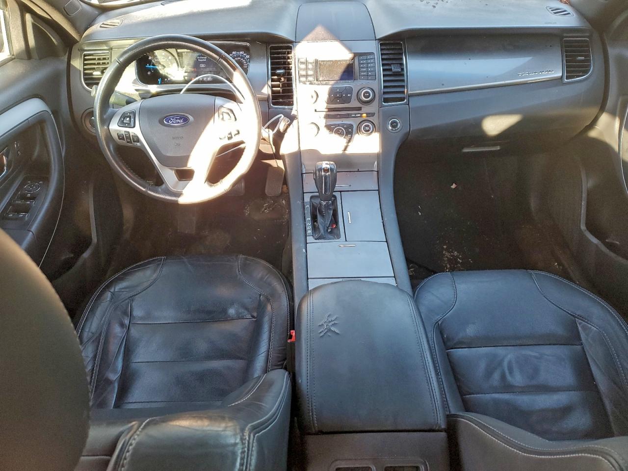 2014 FORD TAURUS SEL photo 8