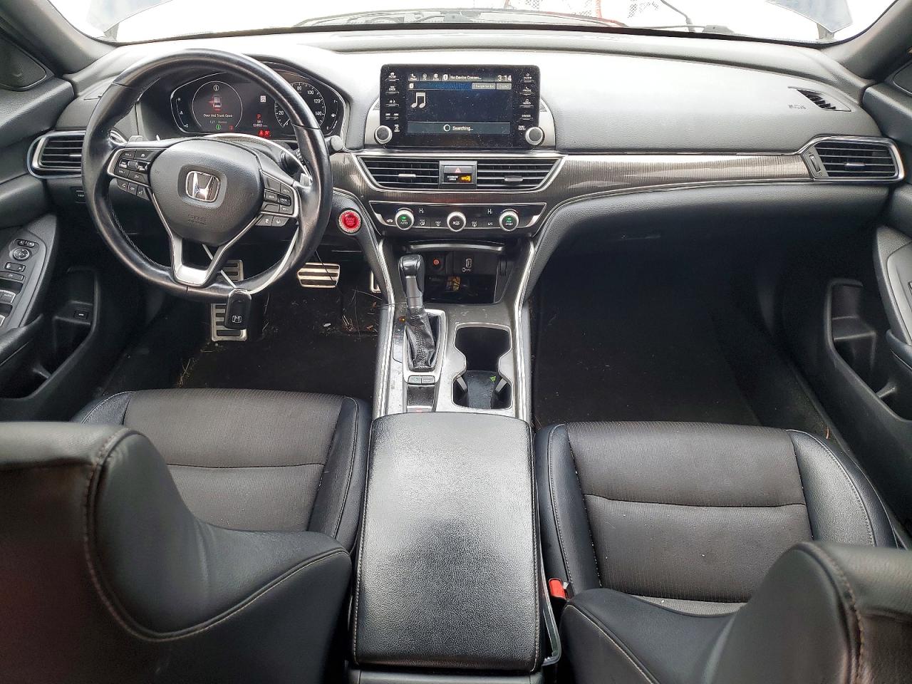 2018 HONDA ACCORD photo 8