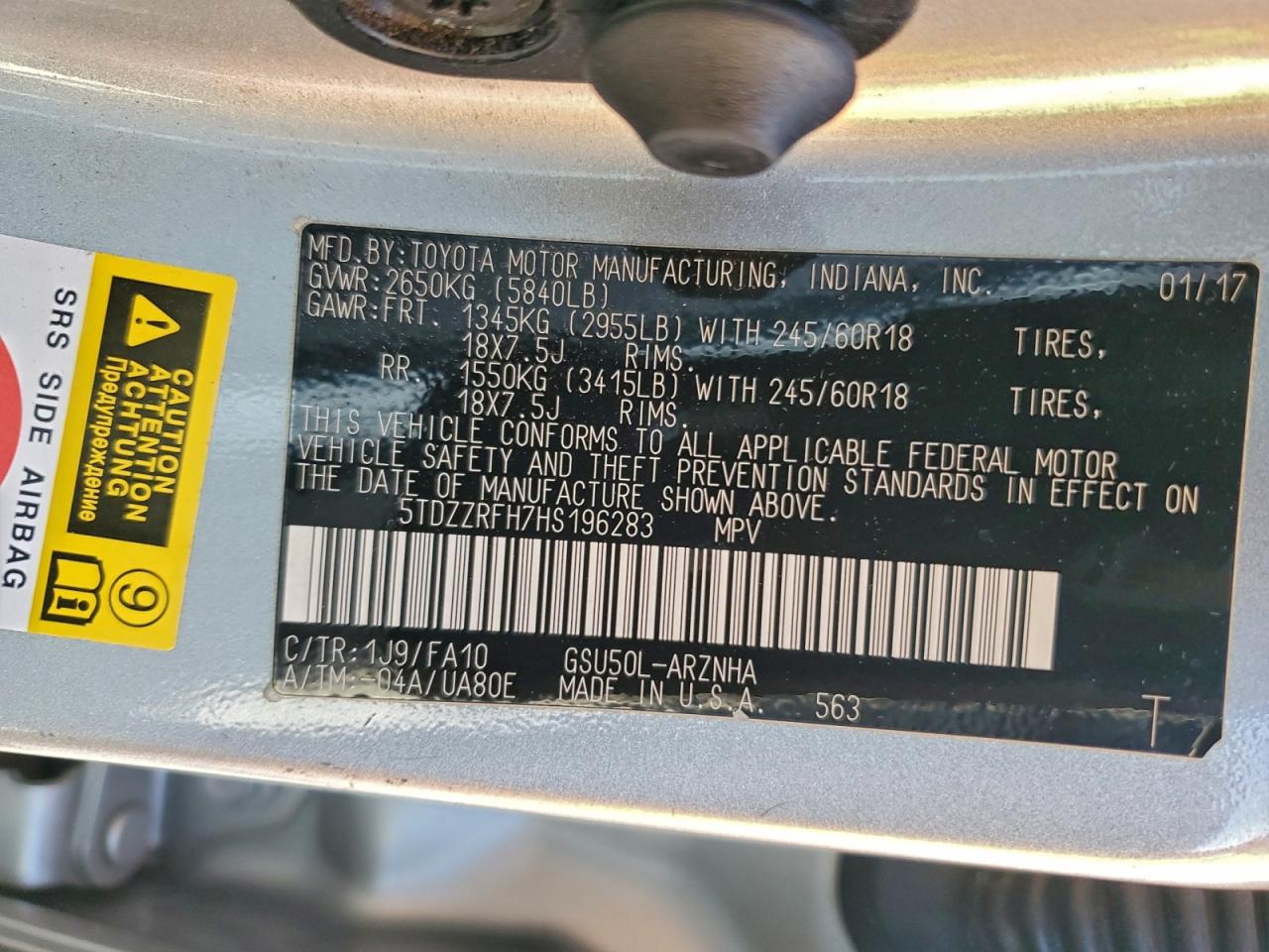 2017 TOYOTA HIGHLANDER LE photo 34