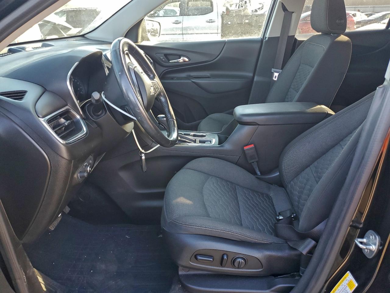 2020 CHEVROLET EQUINOX LT photo 19
